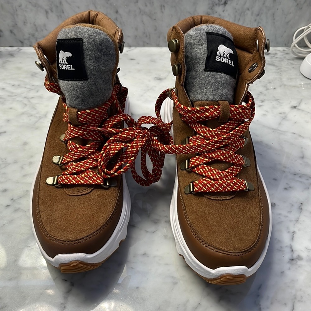 Sorel Kinetic Breakthru Conquest Waterproof boot size 8 New - Picture 3 of 14